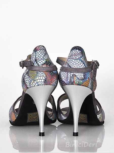 Women's classic tango shoe - Gray & mosaic print